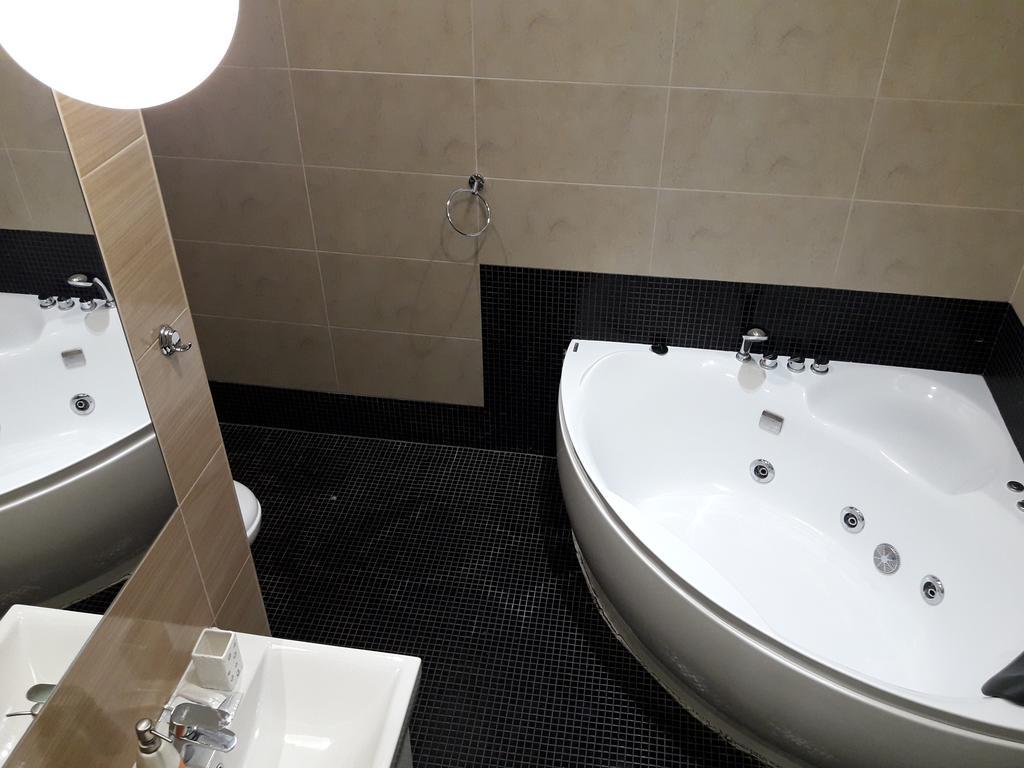 Kreschatik 21 With Terrace 2Br Kiew Exterior foto